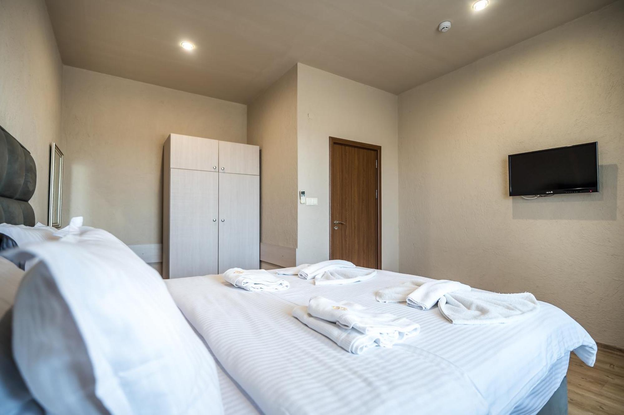 Hotel Royal Bath Banya  Esterno foto