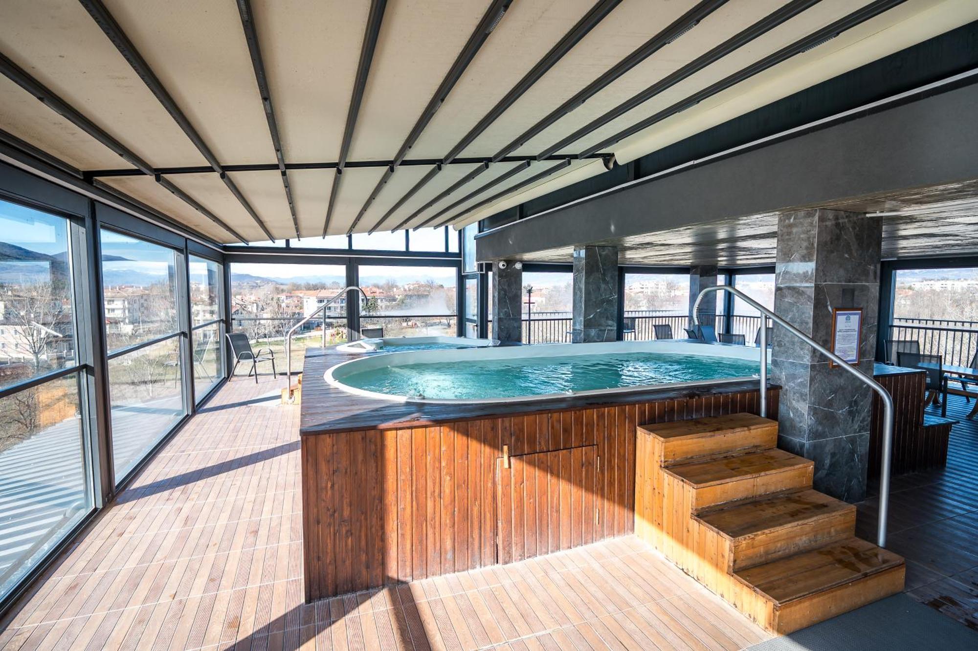 Hotel Royal Bath Banya  Esterno foto